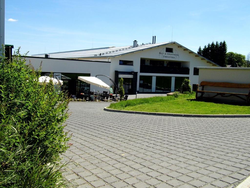 Reit- Und Sporthotel Eibenstock Zewnętrze zdjęcie